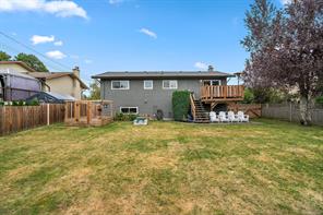 3988 Larchwood Dr — listing photo 36 of 44