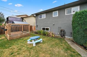 3988 Larchwood Dr — listing photo 37 of 44