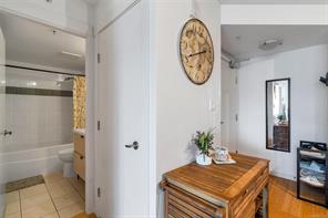 1001-751 Fairfield Rd — listing photo 21 of 35