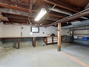 1240 Victoria Ave — listing photo 21 of 25