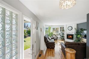 878 Temple St — listing photo 22 of 50