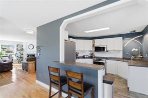 878 Temple St — listing photo 24 of 50