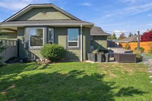 878 Temple St — listing photo 43 of 50