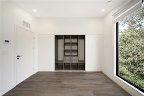 114-916 Orono Ave — listing photo 21 of 36