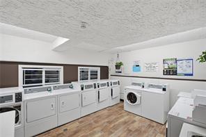411-909 Pembroke St — listing photo 31 of 33