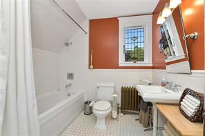 566 Gorge Rd — listing photo 18 of 31