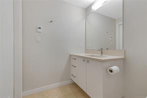 408-4030 Shelbourne St — listing photo 21 of 53