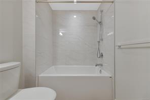 408-4030 Shelbourne St — listing photo 22 of 53