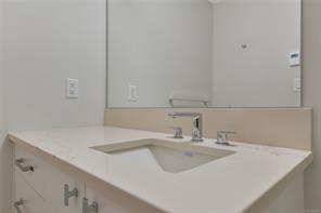 408-4030 Shelbourne St — listing photo 23 of 53