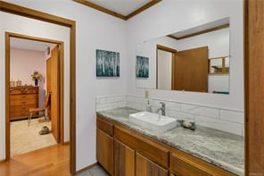 665 Fox Rd — listing photo 24 of 90