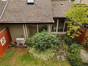 2310 Fernwood Rd — listing photo 34 of 59
