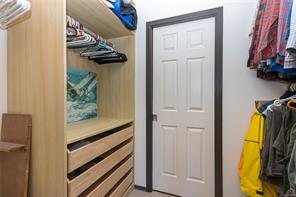 105-10461 Resthaven Dr — listing photo 16 of 27