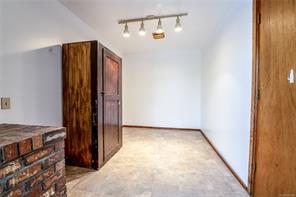 1698 Millstream Rd — listing photo 17 of 38