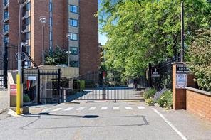 403-105 Gorge Rd — listing photo 32 of 38