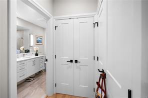 205-741 Travino Lane — listing photo 26 of 76