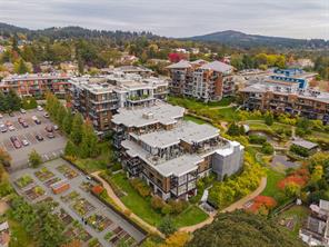 205-741 Travino Lane — listing photo 70 of 76