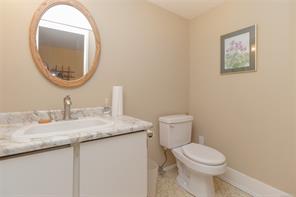 205-1610 Jubilee Ave — listing photo 44 of 48