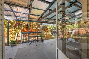 555 Hooper Pl — listing photo 13 of 32