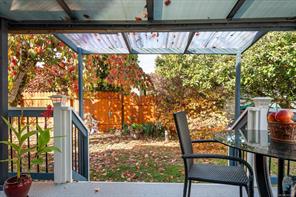 555 Hooper Pl — listing photo 15 of 32