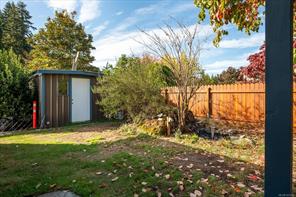 555 Hooper Pl — listing photo 18 of 32