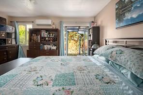 555 Hooper Pl — listing photo 21 of 32
