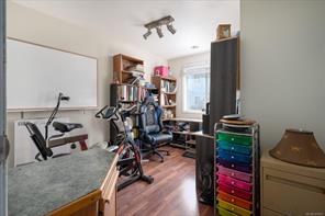 555 Hooper Pl — listing photo 26 of 32