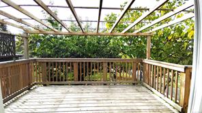 2858 14th Ave — listing photo 25 of 30