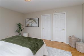 1679 Freeman Ave — listing photo 16 of 33