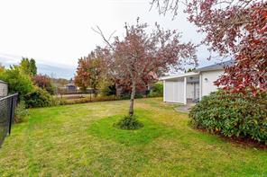 1679 Freeman Ave — listing photo 31 of 33