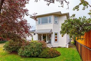 1679 Freeman Ave — listing photo 32 of 33