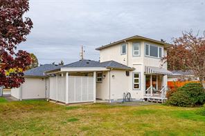 1679 Freeman Ave — listing photo 33 of 33