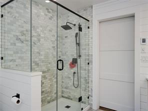 905 Worrall Dr — listing photo 16 of 45