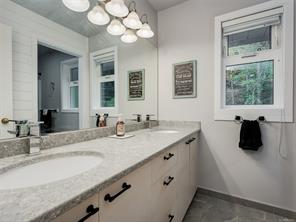 905 Worrall Dr — listing photo 19 of 45