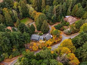 905 Worrall Dr — listing photo 42 of 45