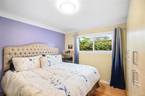 663 Maple St — listing photo 17 of 64