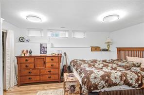 663 Maple St — listing photo 21 of 64