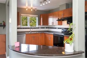 305-908 Brock Ave — listing photo 16 of 45