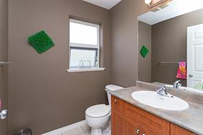 305-908 Brock Ave — listing photo 29 of 45