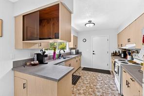 3962 Bruce St — listing photo 15 of 63