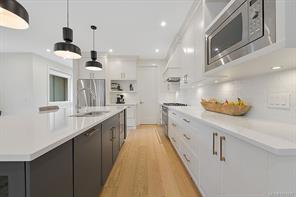 4317 Majestic Dr — listing photo 16 of 70