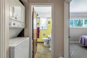 847 Old Esquimalt Rd — listing photo 22 of 54