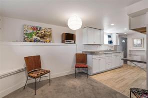 847 Old Esquimalt Rd — listing photo 36 of 54