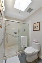 401-1000 Park Blvd — listing photo 27 of 36
