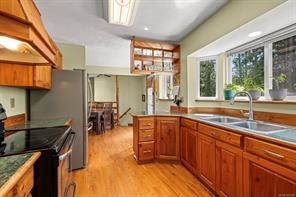 4530 Thompson Clarke Dr — listing photo 17 of 60