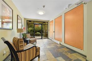 204-125 ALDERSMITH Pl — listing photo 32 of 50