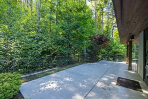 2215 Riviera Pl — listing photo 20 of 67