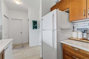 308-1959 Polo Park Crt — listing photo 17 of 39