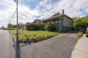 121 Harvey St — listing photo 26 of 49