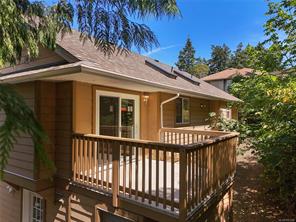 585 HANSEN Ave — listing photo 19 of 54