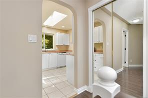 585 HANSEN Ave — listing photo 21 of 54